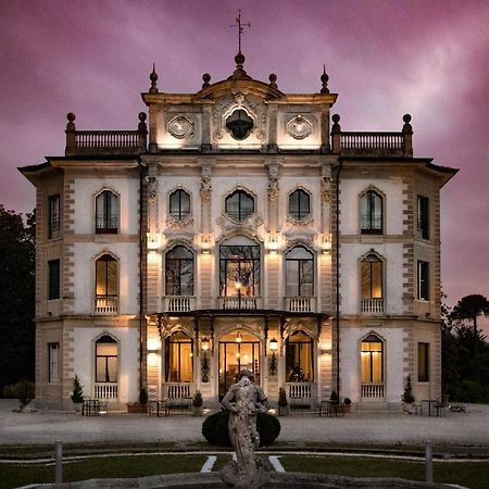 Hotel Villa Borghi Varano Borghi Esterno foto