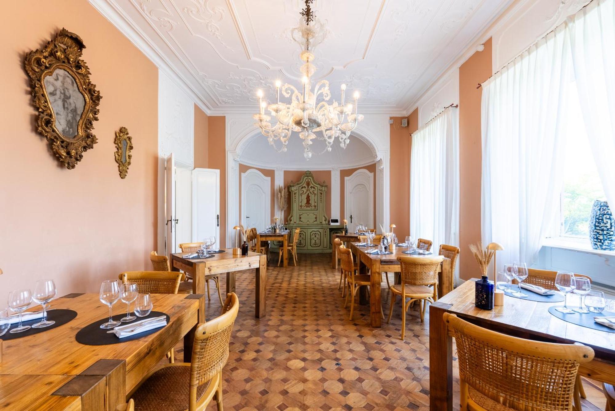 Hotel Villa Borghi Varano Borghi Esterno foto