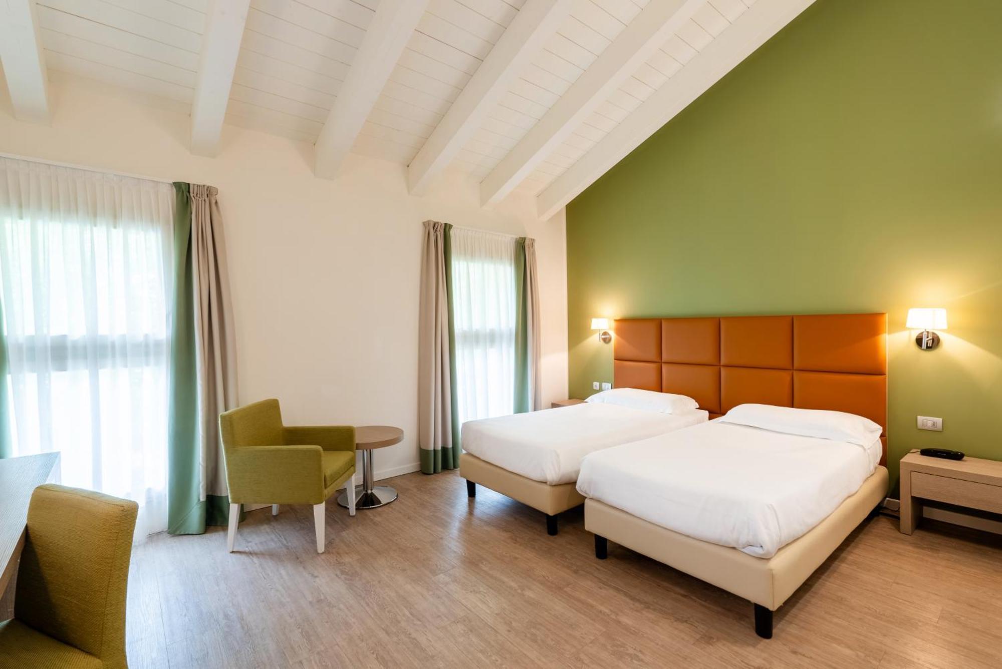 Hotel Villa Borghi Varano Borghi Esterno foto