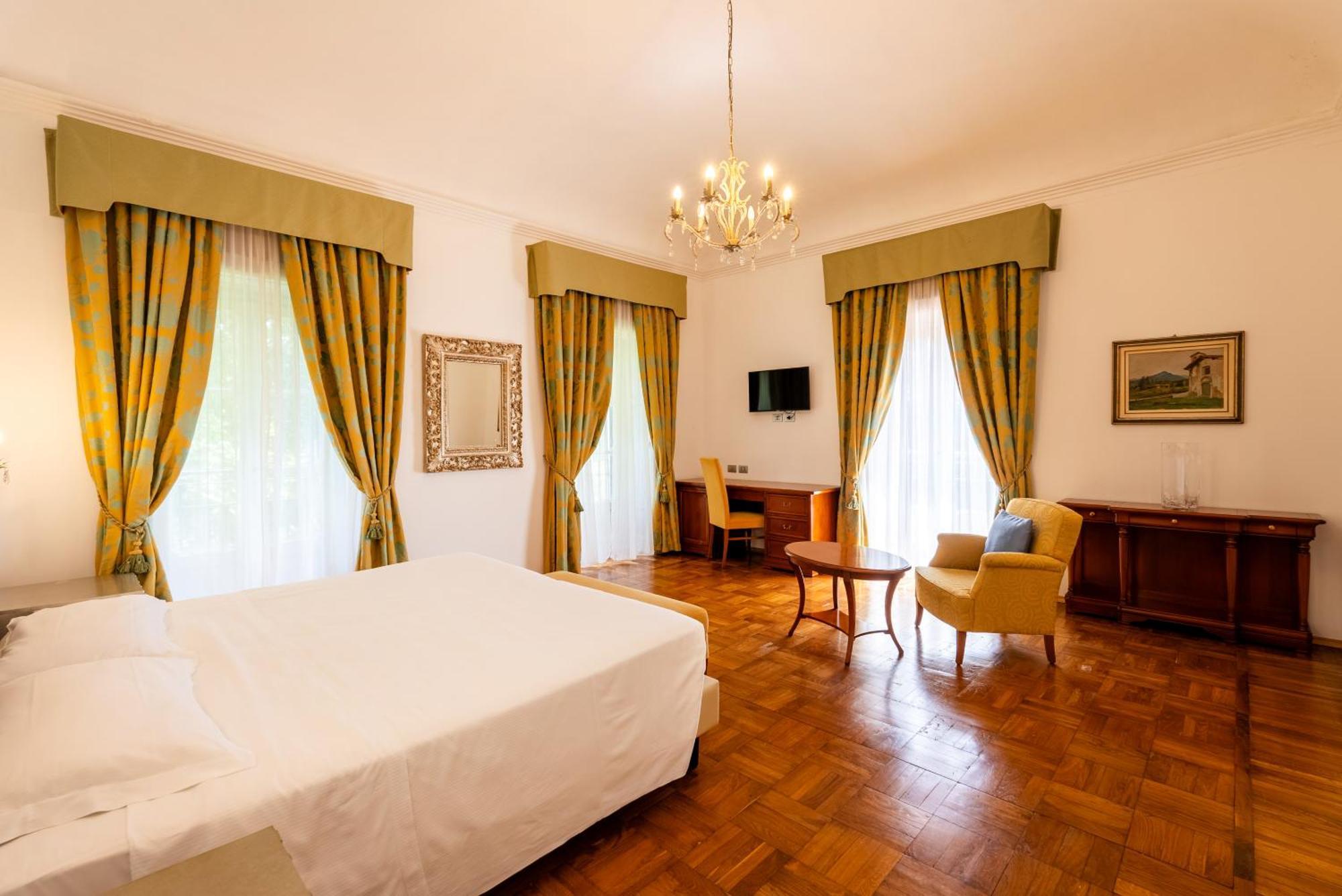 Hotel Villa Borghi Varano Borghi Esterno foto