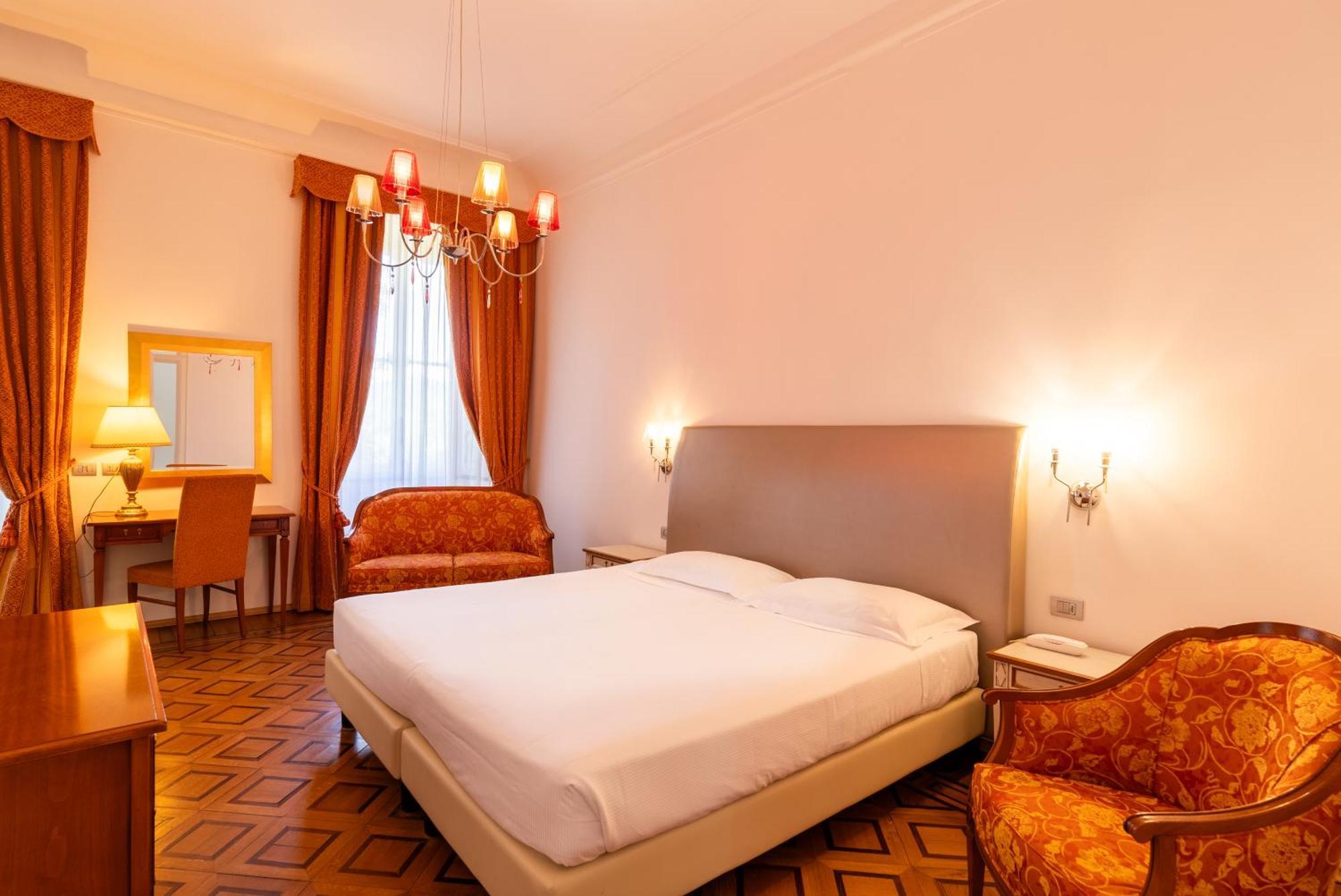 Hotel Villa Borghi Varano Borghi Esterno foto