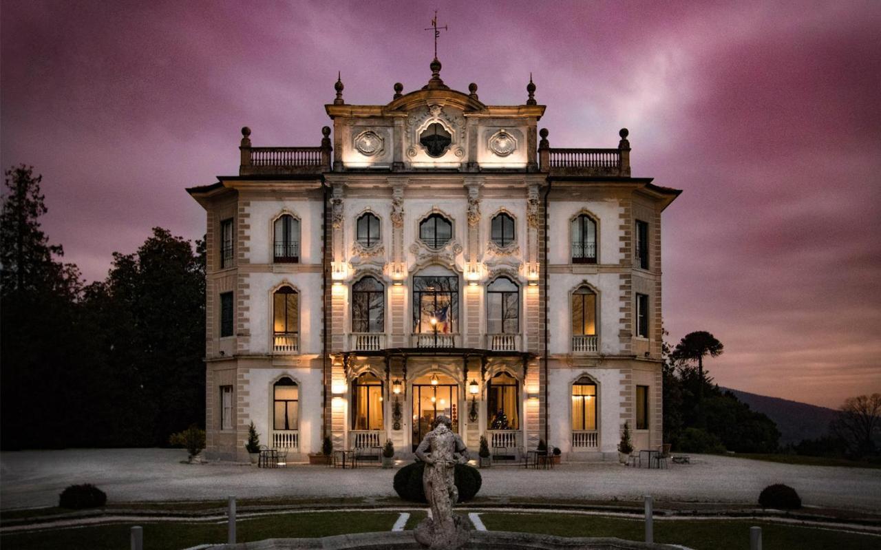 Hotel Villa Borghi Varano Borghi Esterno foto